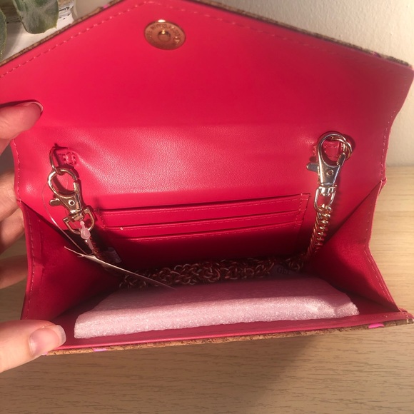 Francesca’s Trixi Cork Pink Envelope Wallet - Picture 6 of 16